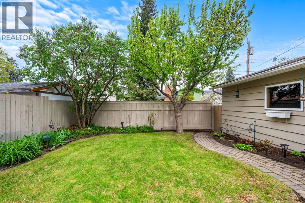 52 Lake Lucerne Close SE, Calgary, Alberta  T2J 3H8 - Photo 45 - A2313035