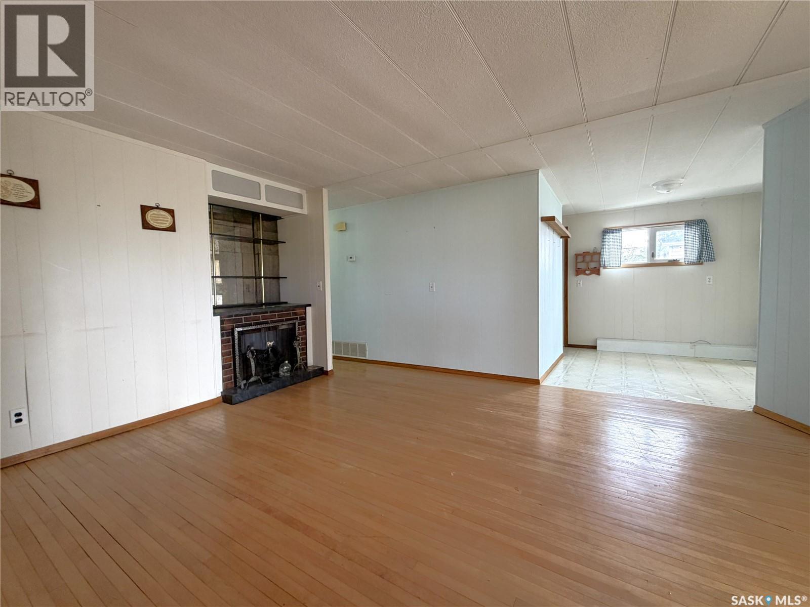 1016 Railway Avenue, Milestone, Saskatchewan  S0G 3L0 - Photo 13 - SK036677