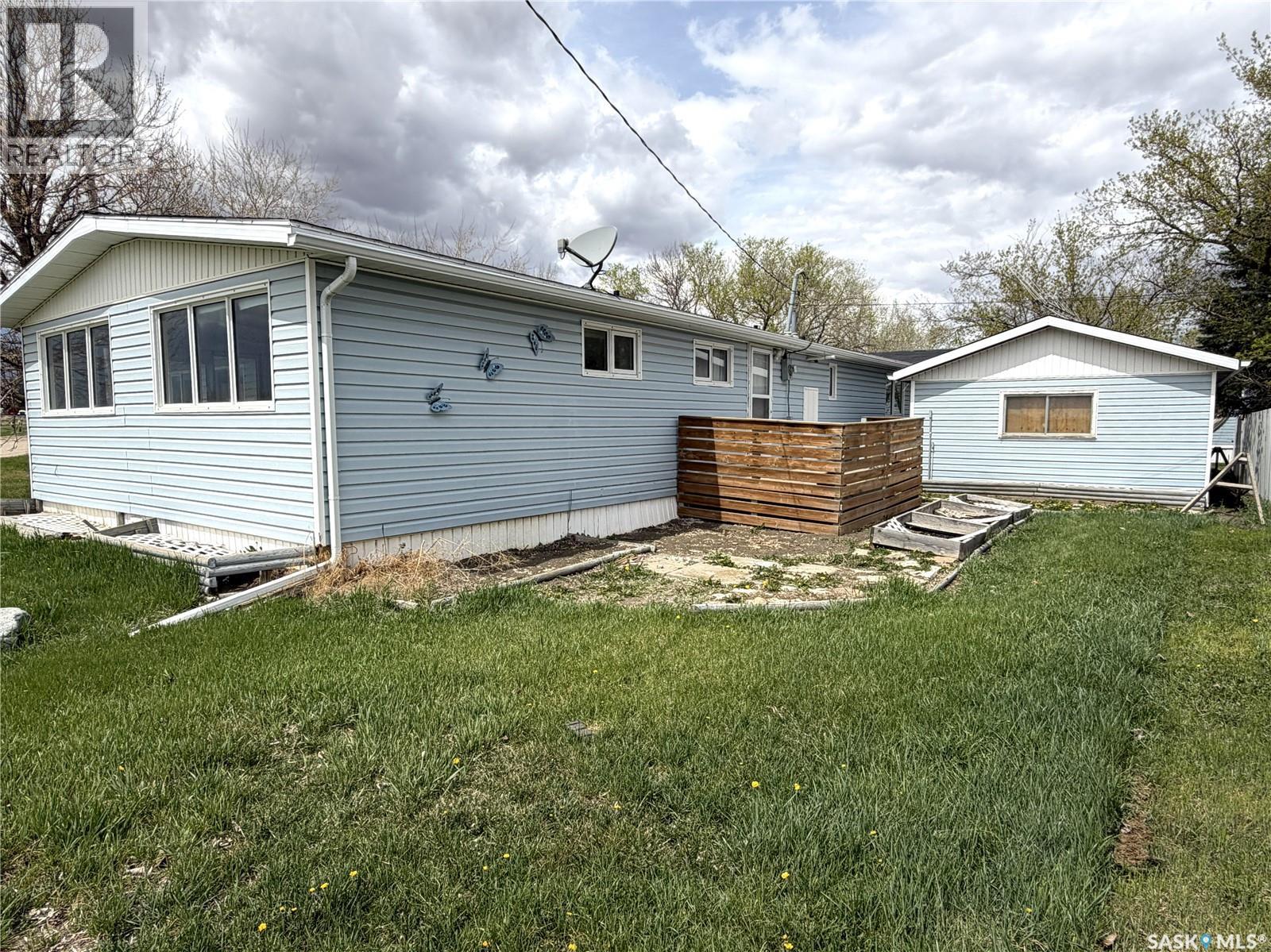 1016 Railway Avenue, Milestone, Saskatchewan  S0G 3L0 - Photo 25 - SK036677