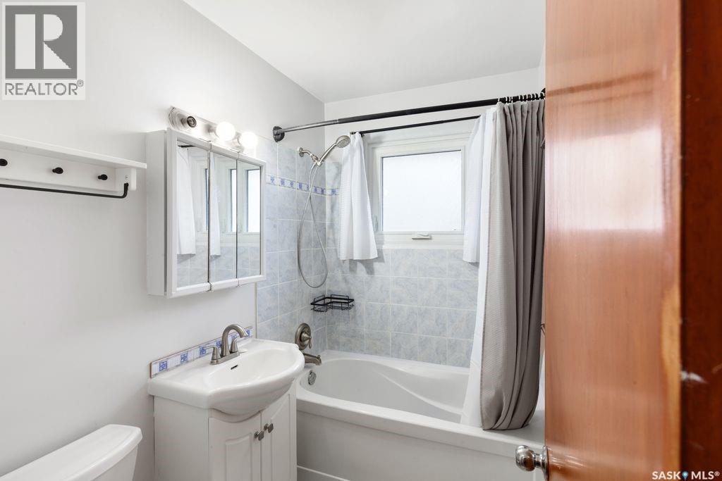 1309 N Avenue S, Saskatoon, Saskatchewan  S7M 2R2 - Photo 14 - SK036631