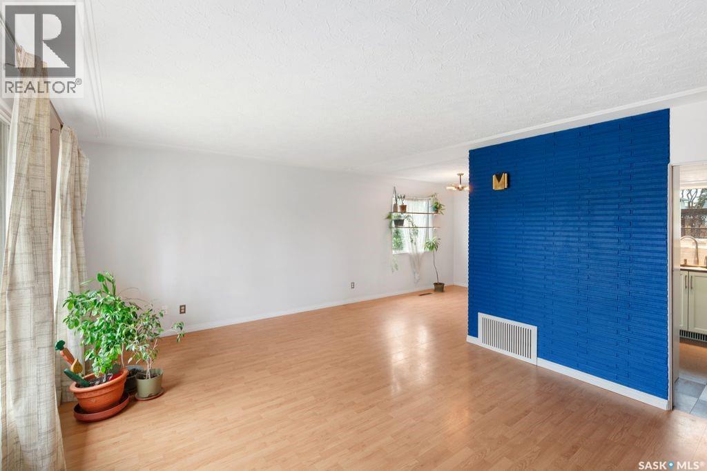 1309 N Avenue S, Saskatoon, Saskatchewan  S7M 2R2 - Photo 8 - SK036631