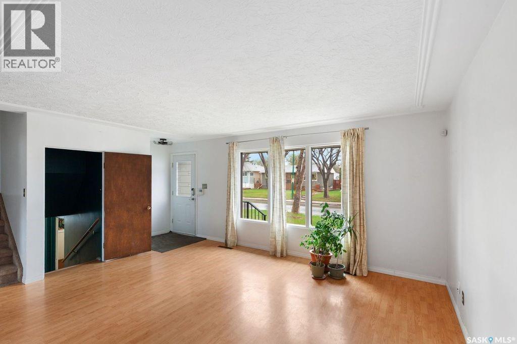 1309 N Avenue S, Saskatoon, Saskatchewan  S7M 2R2 - Photo 9 - SK036631