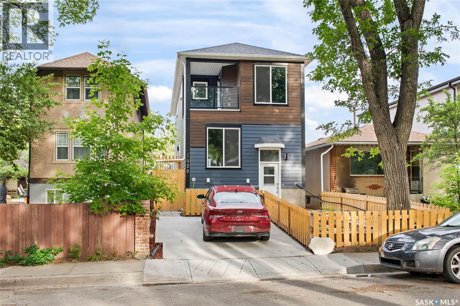 1920 Athol STREET, Regina, Saskatchewan