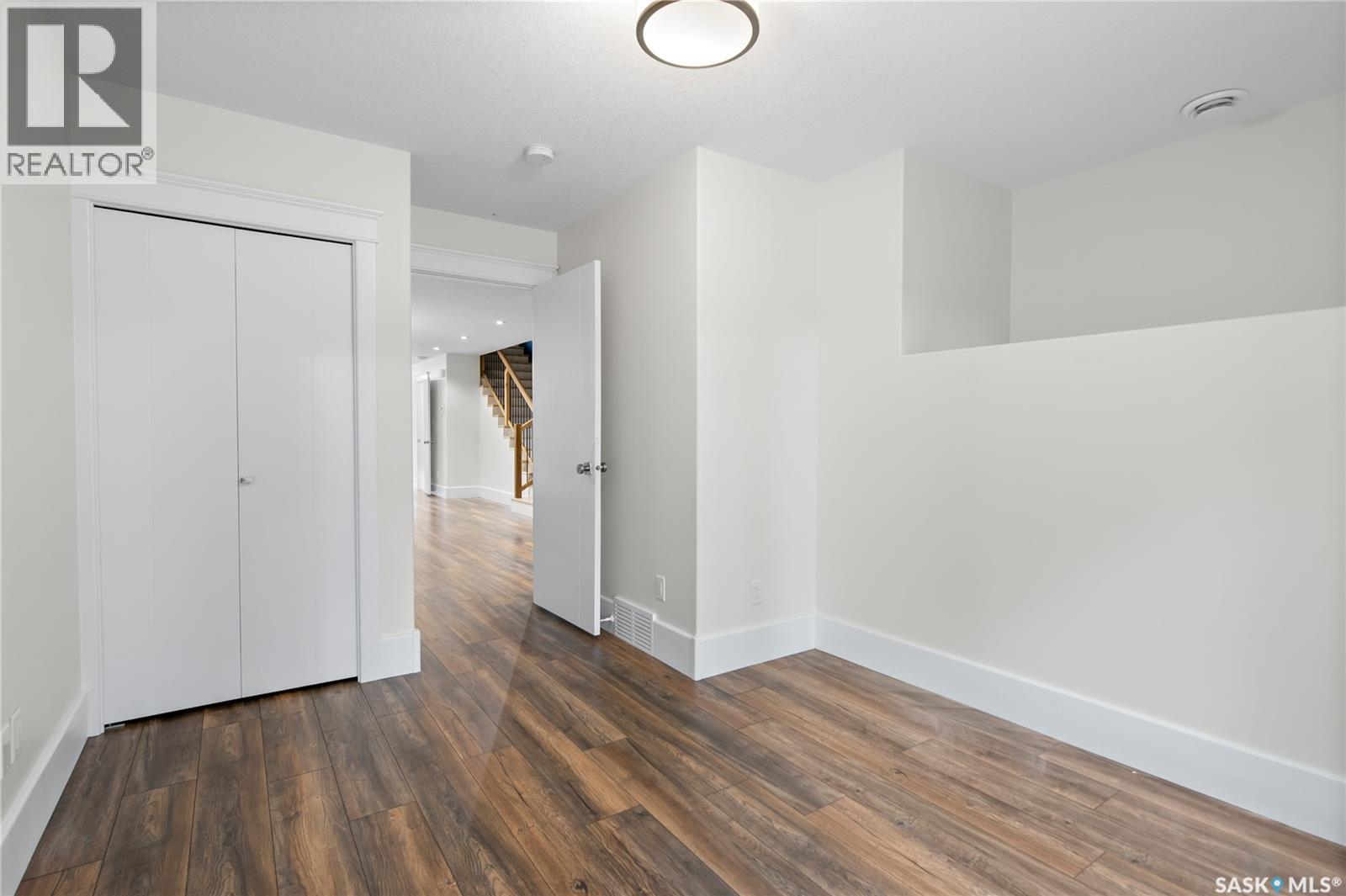 1920 Athol Street, Regina, Saskatchewan  S4T 3E3 - Photo 8 - SK036603