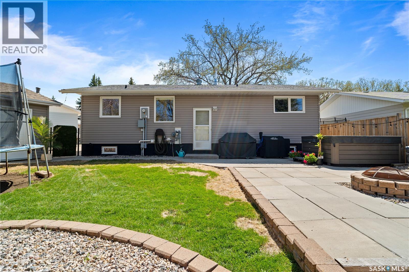 35 Symons Place, Regina, Saskatchewan  S4X 1M7 - Photo 34 - SK036592