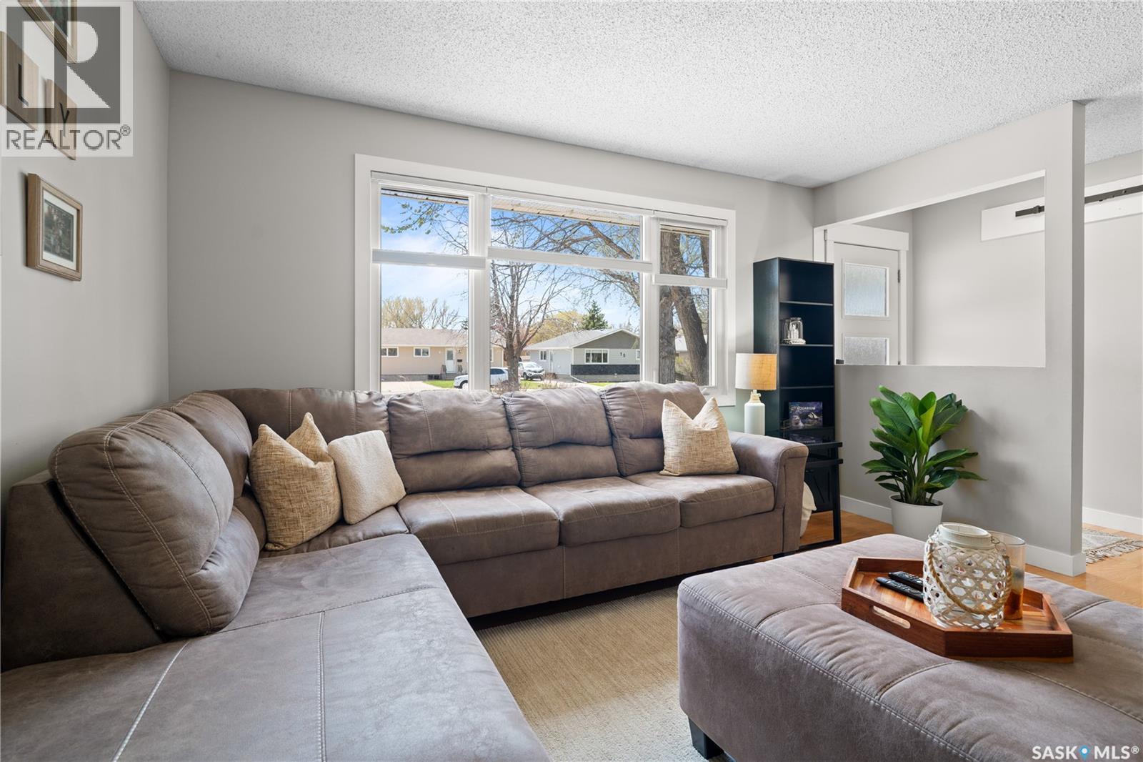 35 Symons Place, Regina, Saskatchewan  S4X 1M7 - Photo 6 - SK036592