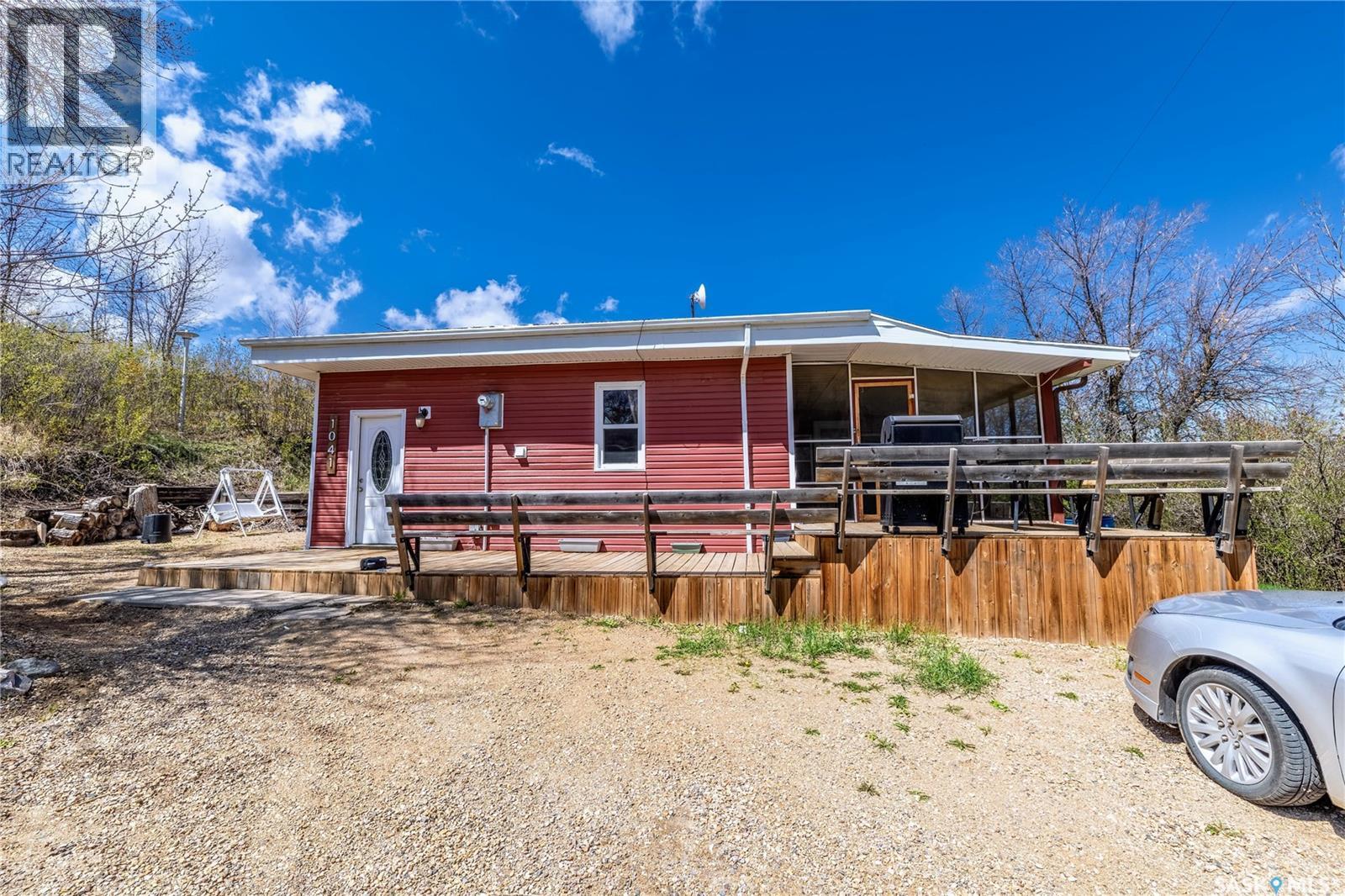 1041 Tatanka Drive, South Lake, Saskatchewan  S0H 0R0 - Photo 3 - SK036530