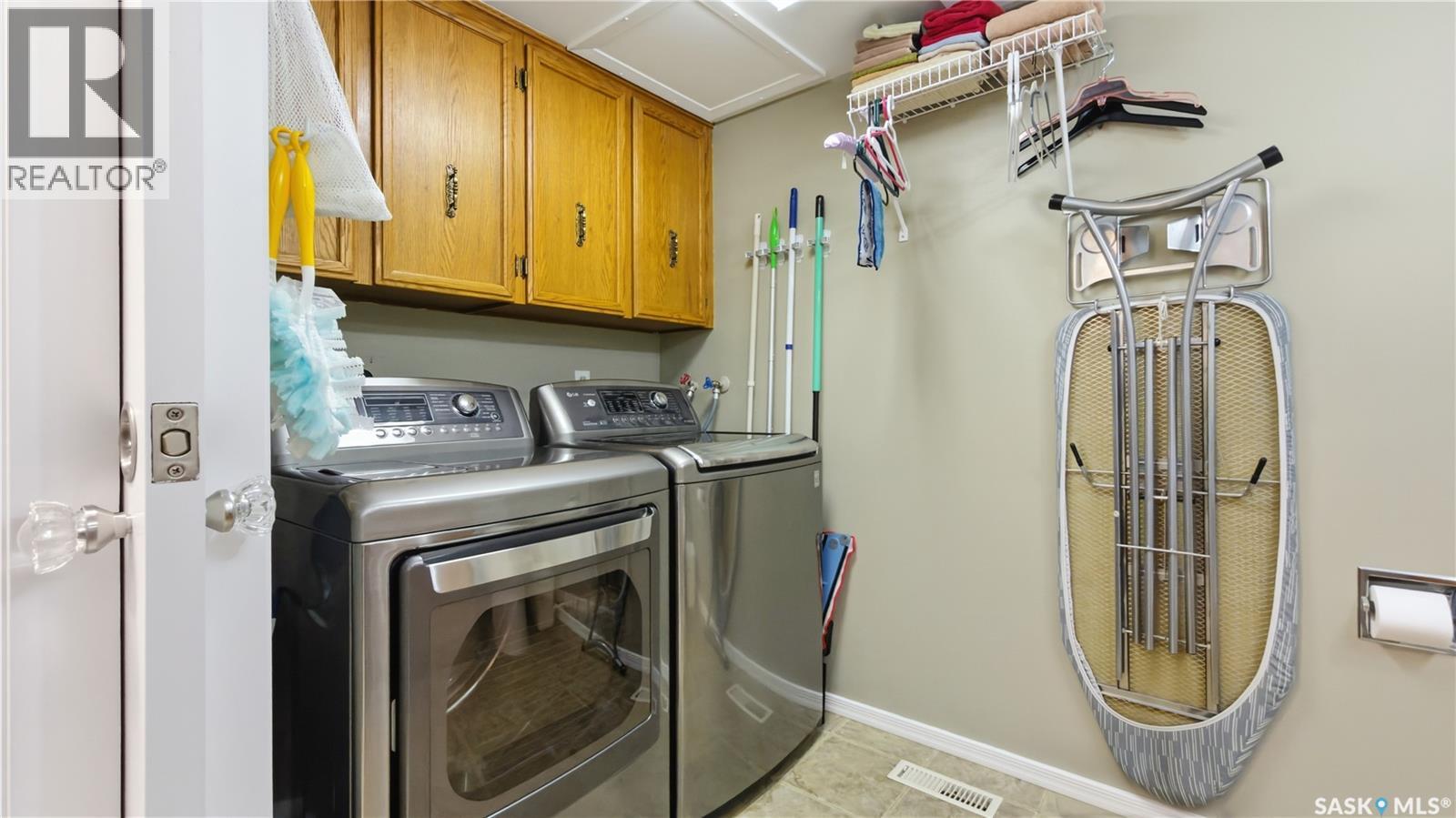 2403 Truesdale Drive, Regina, Saskatchewan  S4V 0W1 - Photo 27 - SK036499