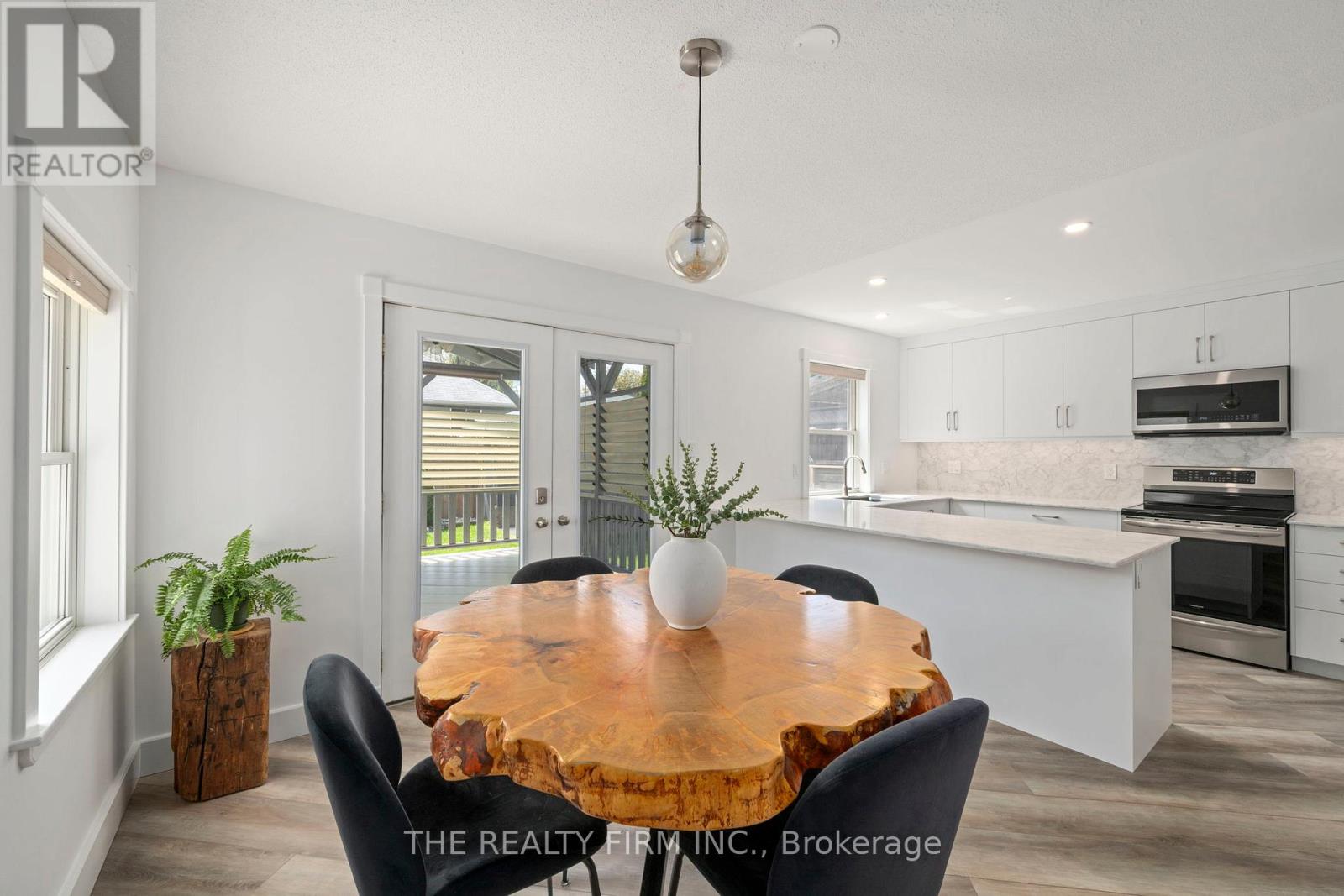 308 Selbourne Drive, Central Elgin, Ontario  N5L 1B1 - Photo 12 - X13156016