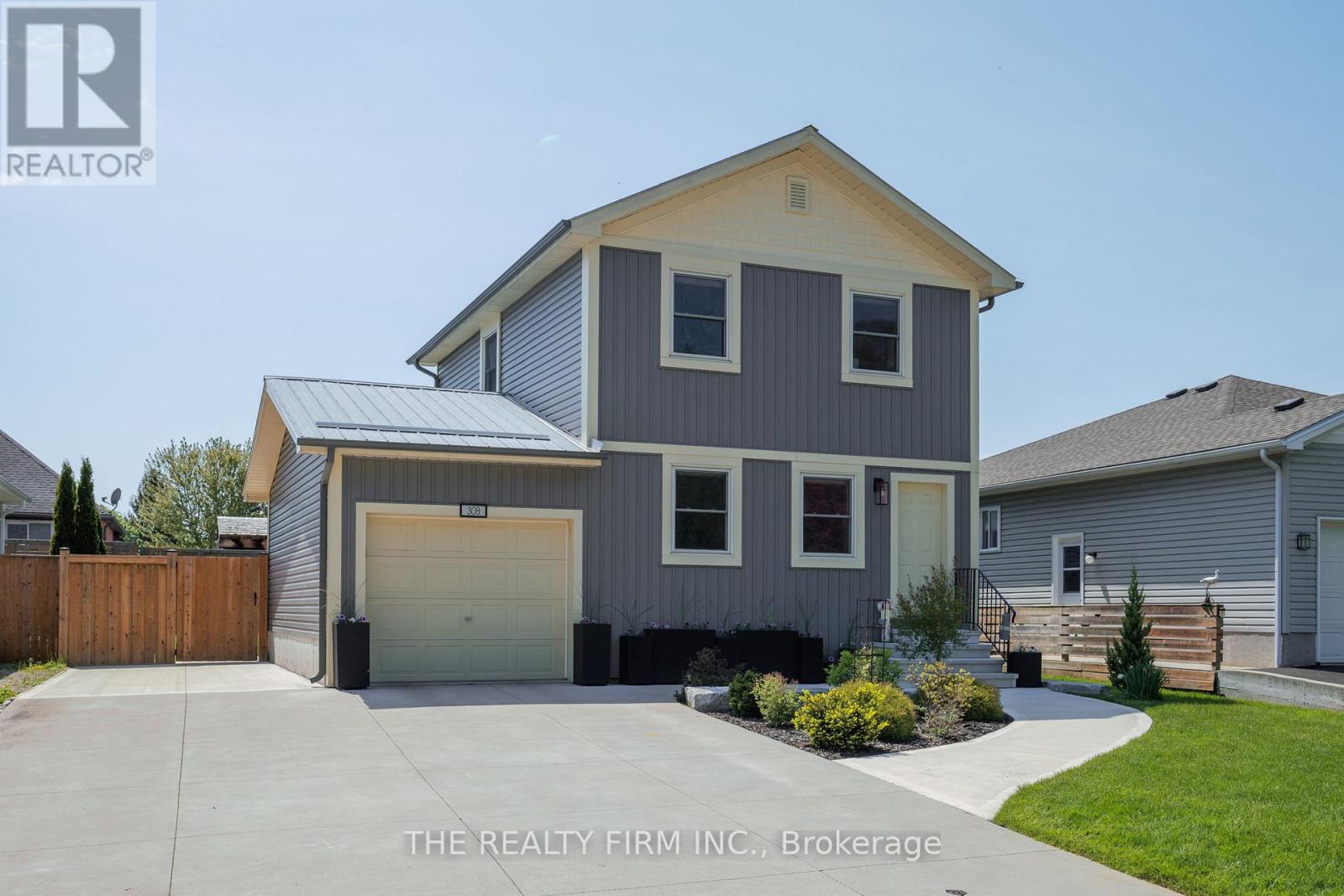 308 Selbourne Drive, Central Elgin, Ontario  N5L 1B1 - Photo 2 - X13156016