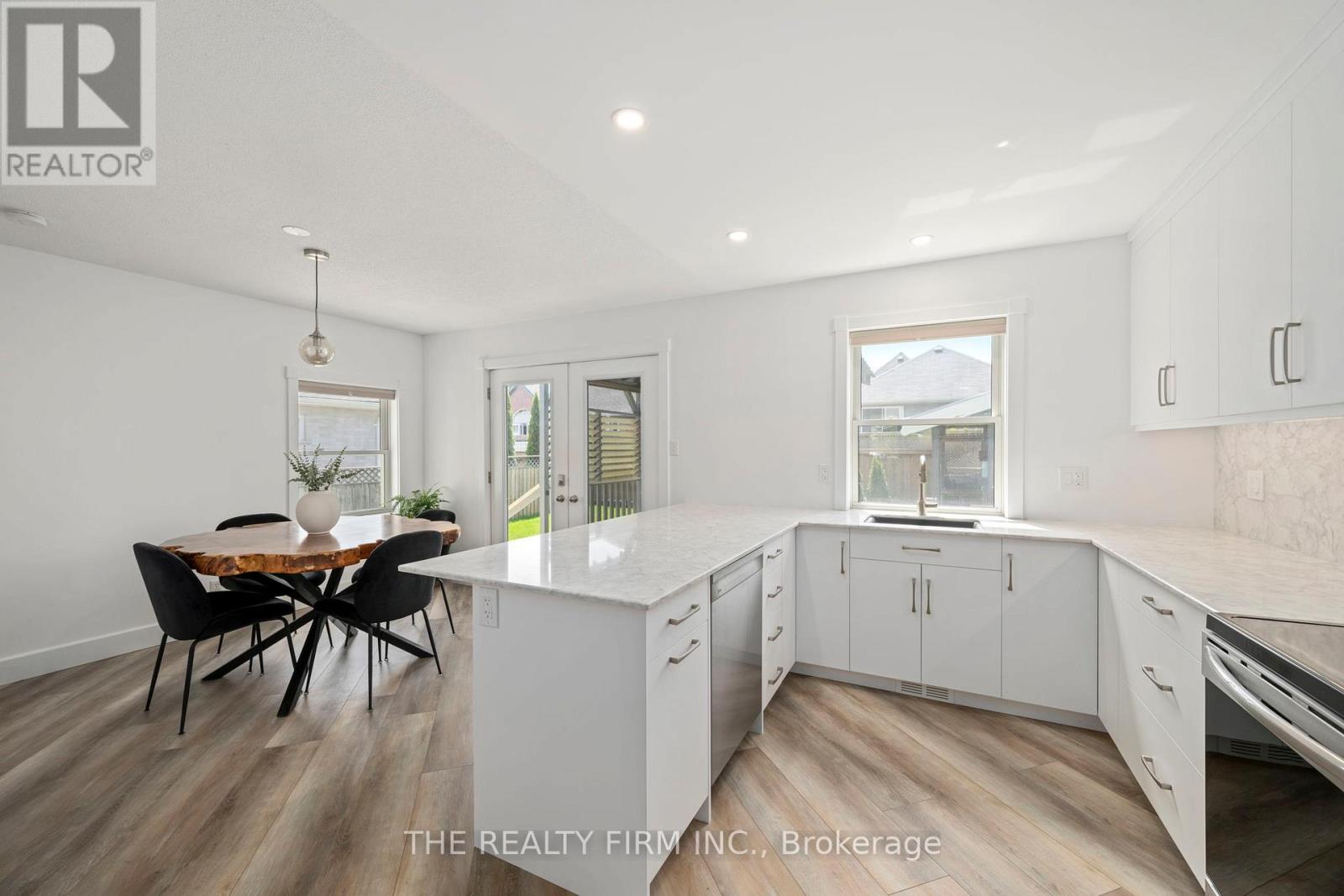308 Selbourne Drive, Central Elgin, Ontario  N5L 1B1 - Photo 8 - X13156016