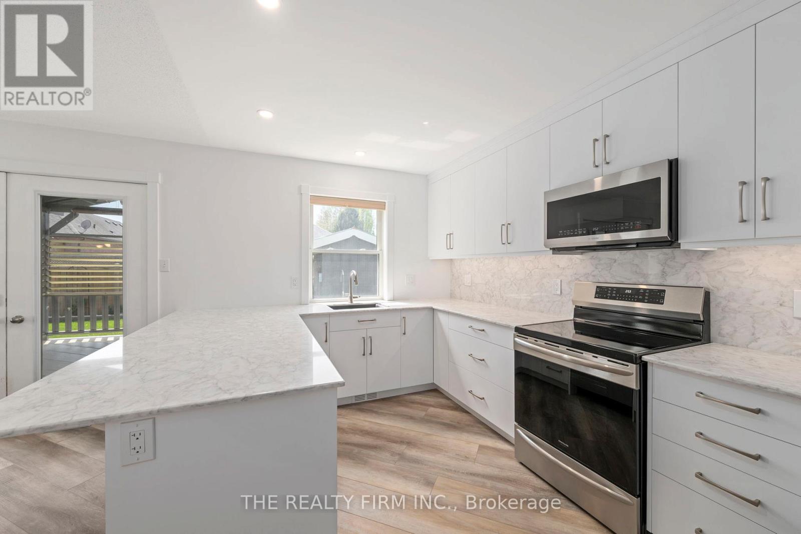 308 Selbourne Drive, Central Elgin, Ontario  N5L 1B1 - Photo 9 - X13156016