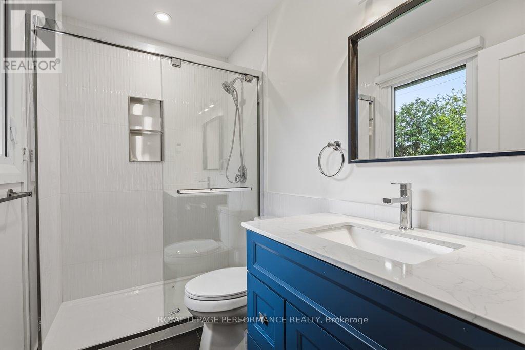 180 Roger Road, Ottawa, Ontario  K1H 5C8 - Photo 17 - X13155908