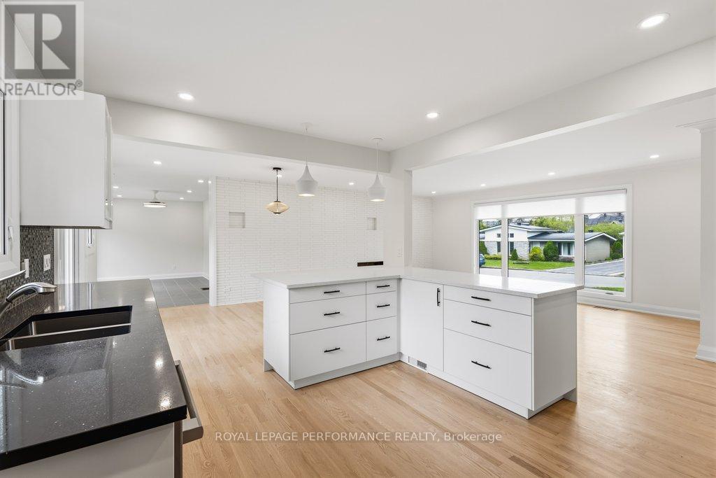 180 Roger Road, Ottawa, Ontario  K1H 5C8 - Photo 27 - X13155908