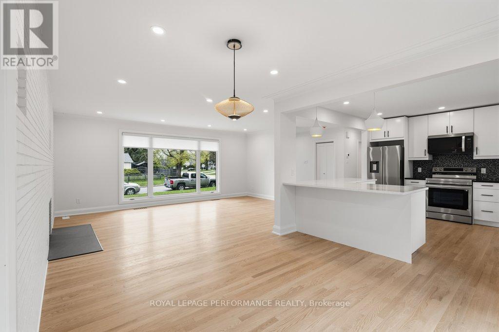 180 Roger Road, Ottawa, Ontario  K1H 5C8 - Photo 32 - X13155908