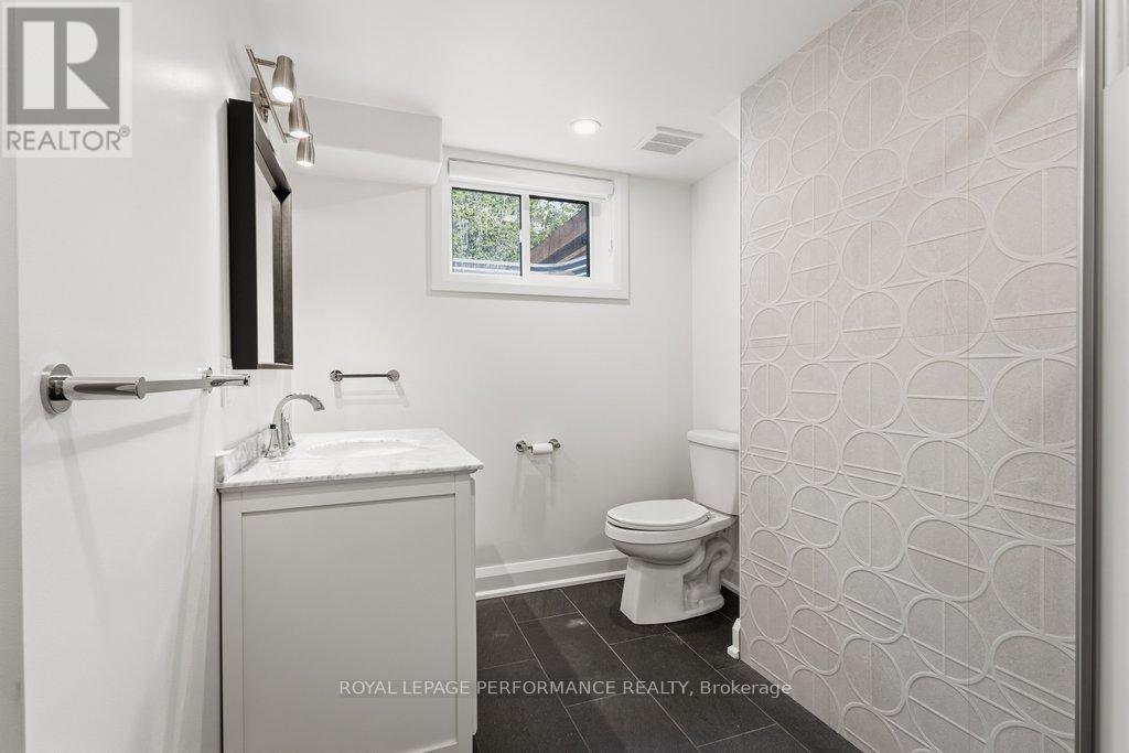 180 Roger Road, Ottawa, Ontario  K1H 5C8 - Photo 47 - X13155908