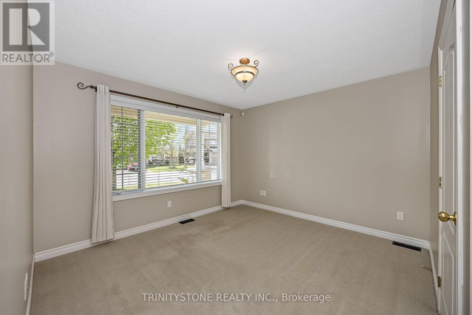 90 Sinclair Avenue, Carleton Place, Ontario  K7C 4V3 - Photo 6 - X13155944