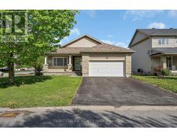 90 SINCLAIR AVENUE, Carleton Place, Ontario
