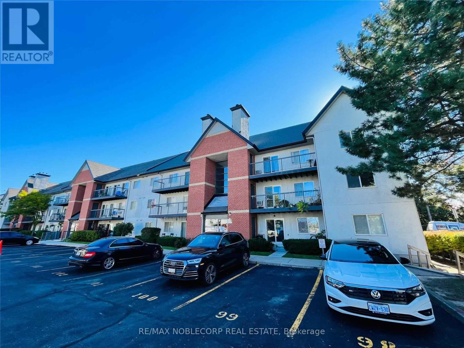 734 - 1450 GLEN ABBEY GATE S, Oakville, Ontario
