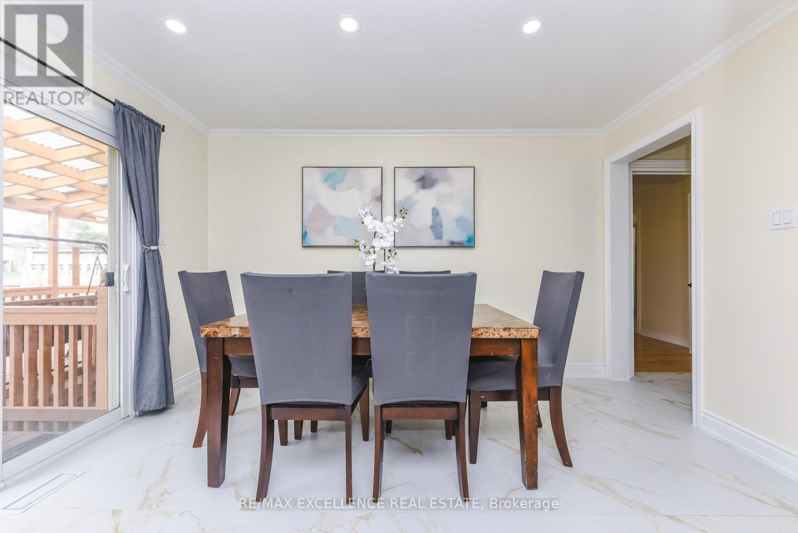 89 Castlehill Road, Brampton, Ontario  L6X 4C3 - Photo 18 - W13155586