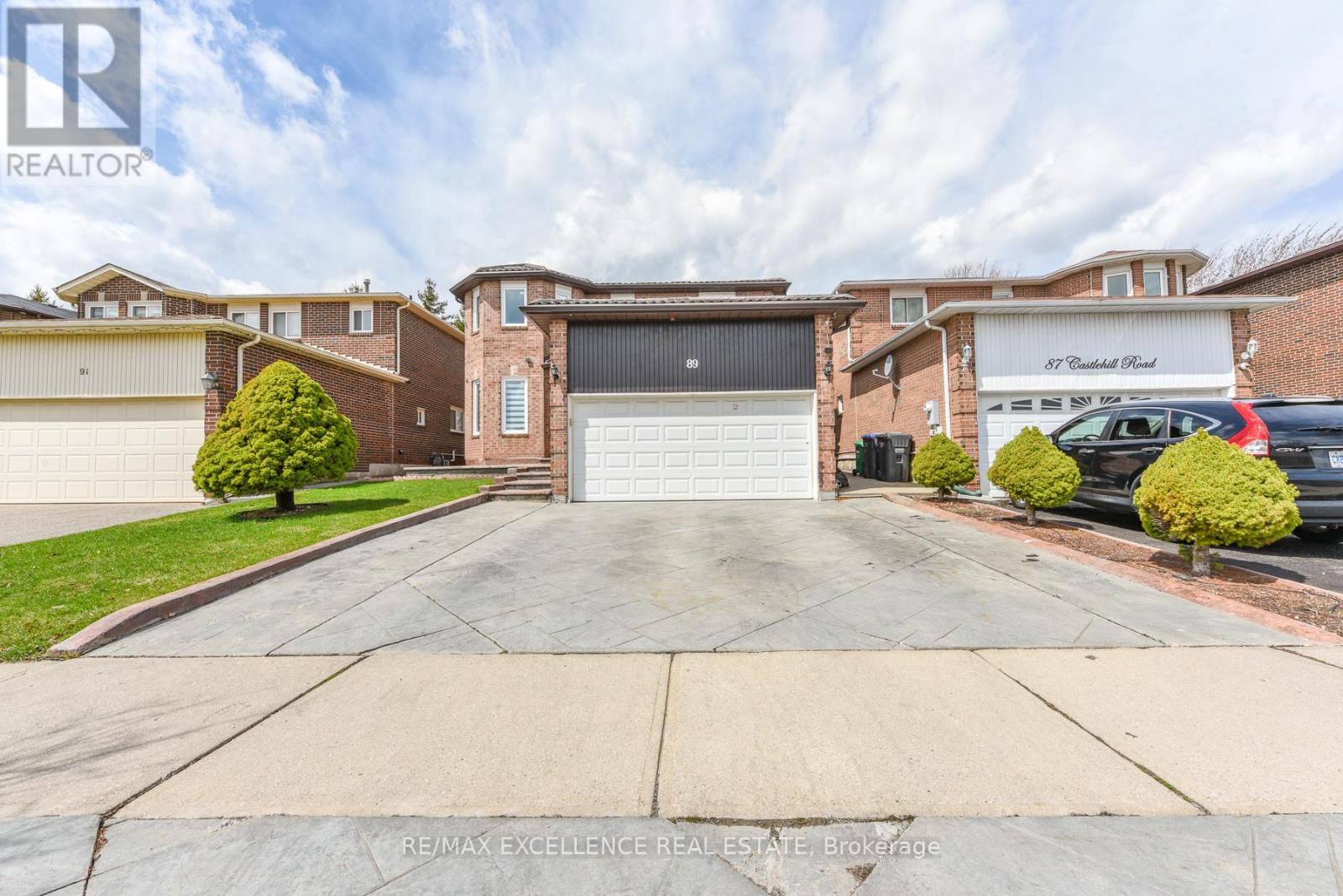 89 Castlehill Road, Brampton, Ontario  L6X 4C3 - Photo 2 - W13155586