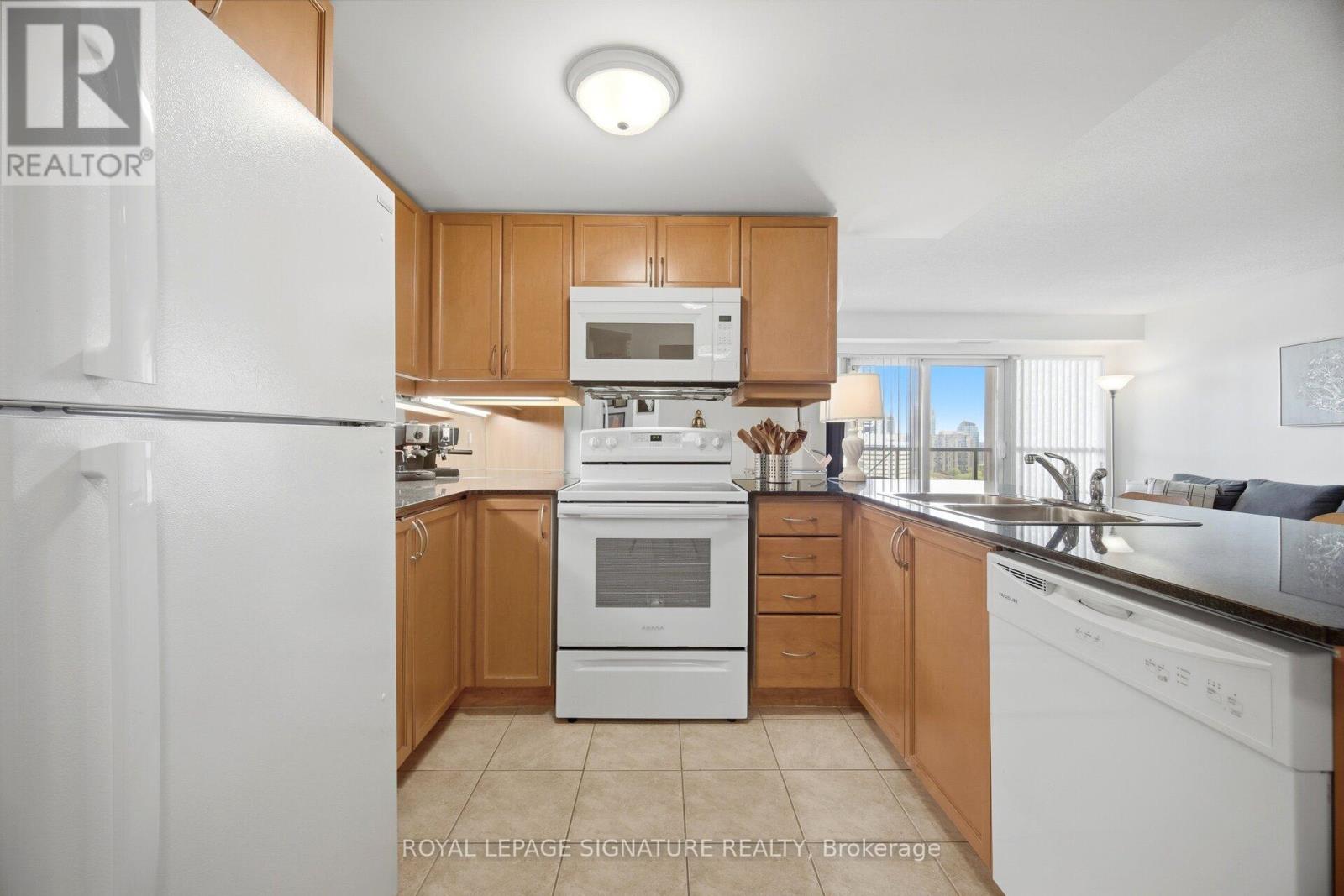 1508 - 350 Princess Royal Drive, Mississauga, Ontario  L5B 4N1 - Photo 10 - W13155638