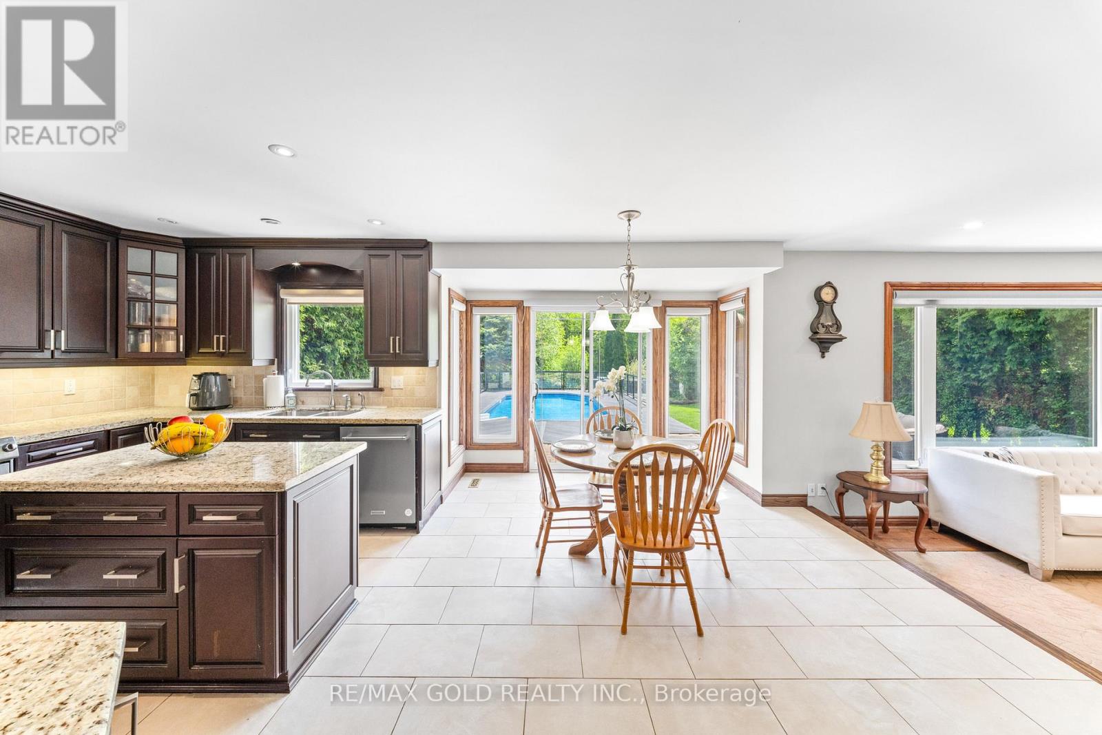 122 Barr Crescent, Brampton, Ontario  L6Z 3C8 - Photo 18 - W13155662