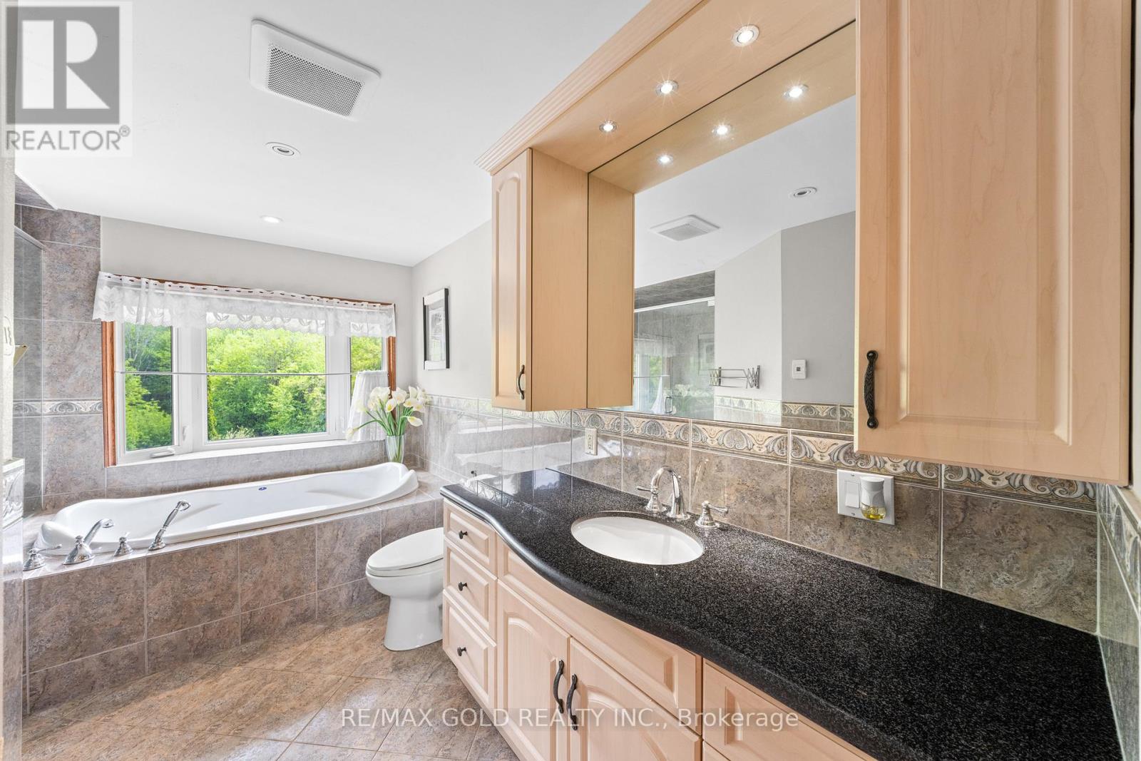 122 Barr Crescent, Brampton, Ontario  L6Z 3C8 - Photo 34 - W13155662