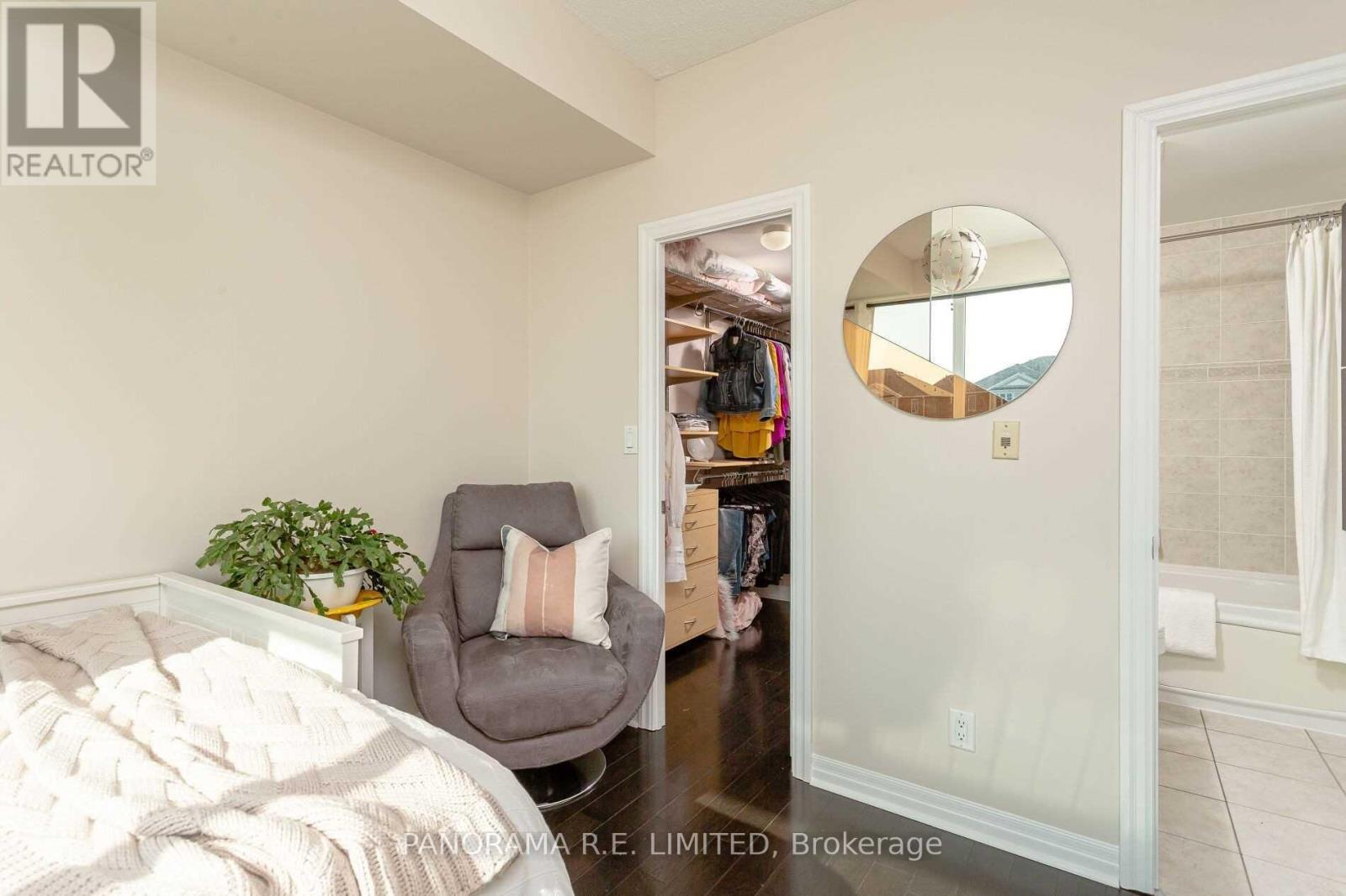 210 - 1359 Rathburn Road E, Mississauga, Ontario  L4W 5P7 - Photo 14 - W13155718