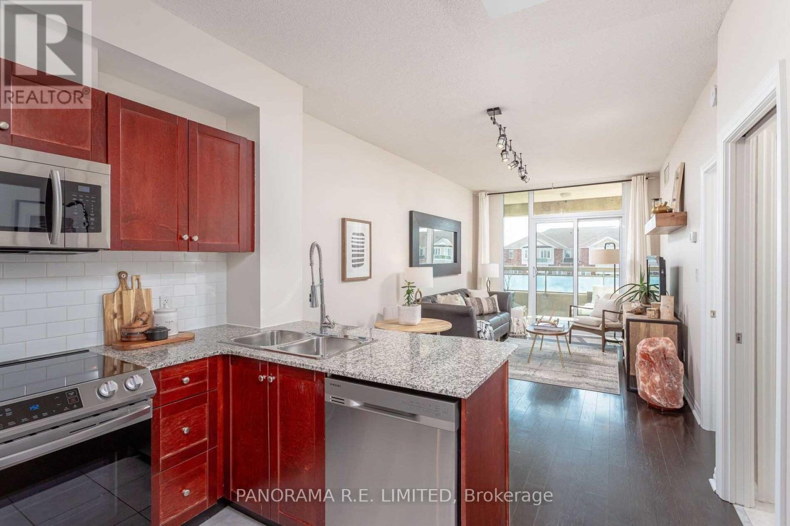 210 - 1359 Rathburn Road E, Mississauga, Ontario  L4W 5P7 - Photo 8 - W13155718