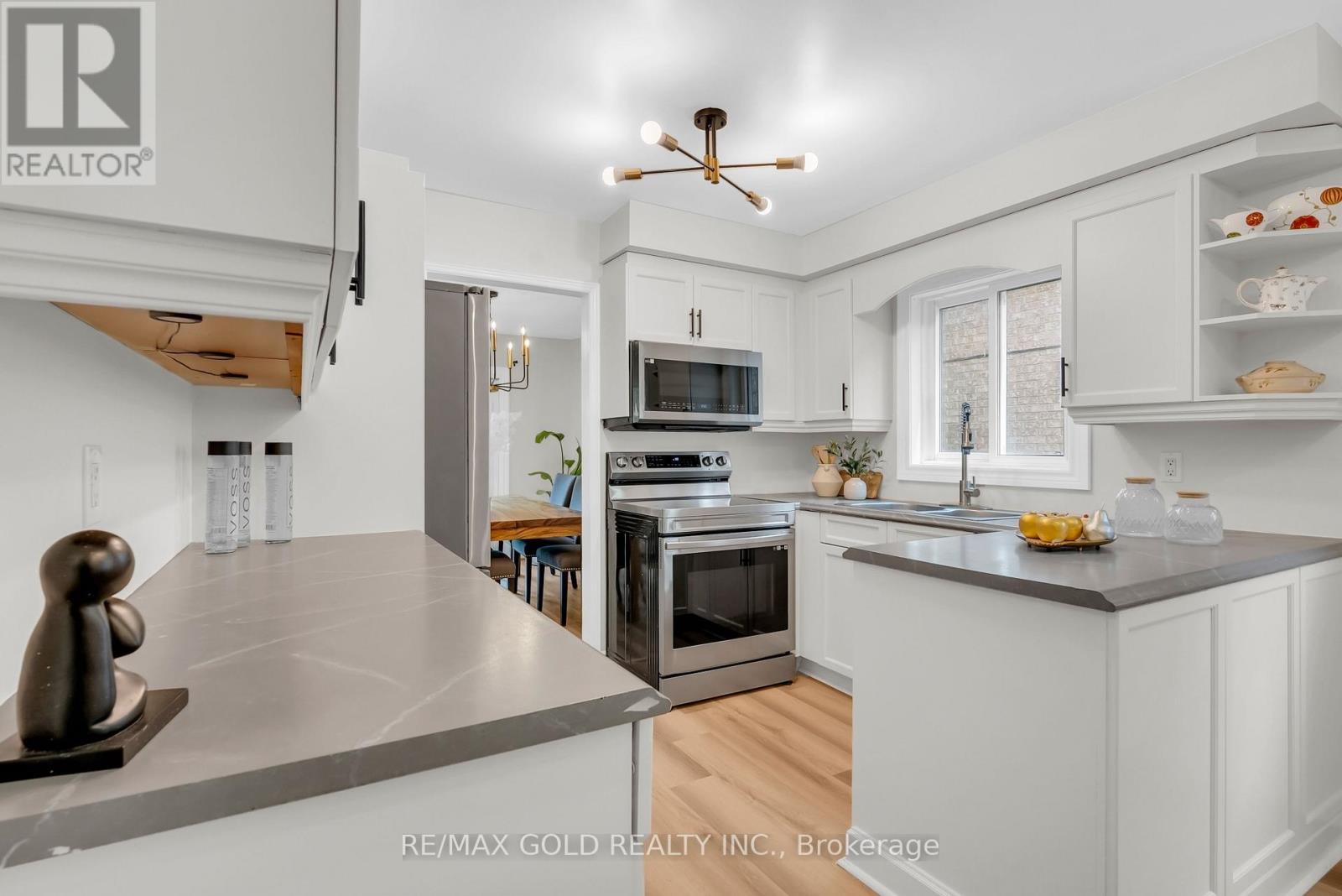 6677 Ganymede Road, Mississauga, Ontario  L5N 4V3 - Photo 10 - W13155732