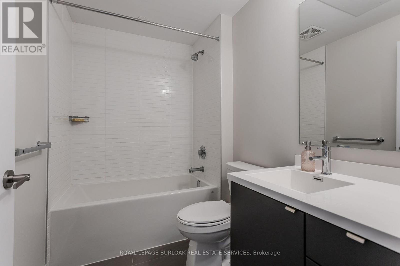 406 - 3200 William Coltson Avenue, Oakville, Ontario  L6H 7W6 - Photo 8 - W13155764