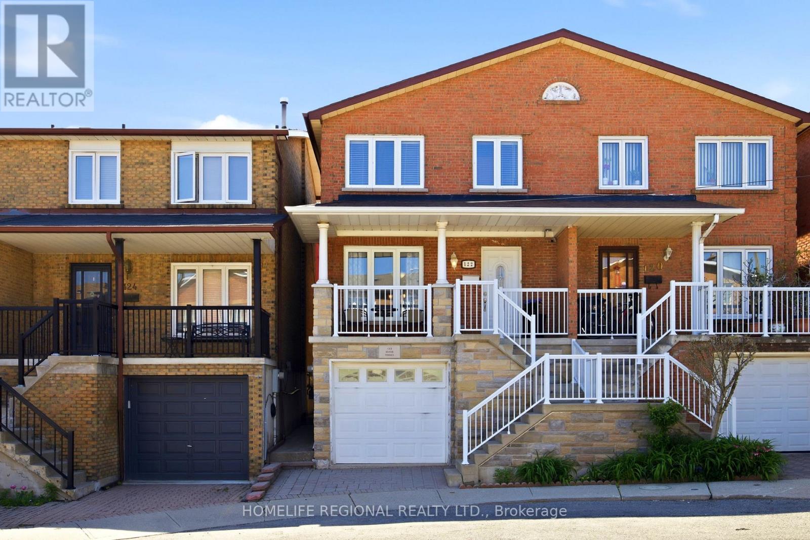 <div class="slider-price">$999,000</div><p>122 Beaver Terrace, Toronto, Ontario</p>