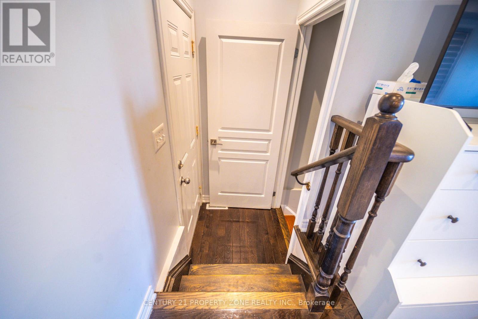 5324 Bellaggio Crescent, Mississauga, Ontario  L5V 0C9 - Photo 10 - W13155794