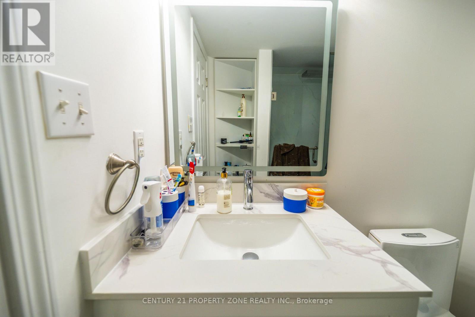 5324 Bellaggio Crescent, Mississauga, Ontario  L5V 0C9 - Photo 19 - W13155794