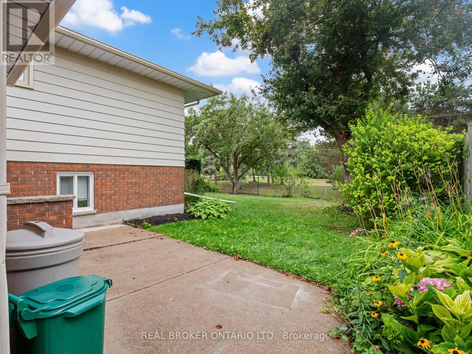 68 Ziraldo Road, St. Catharines (Martindale Pond), Ontario L2N 6T1 - Photo 35 - X13155956