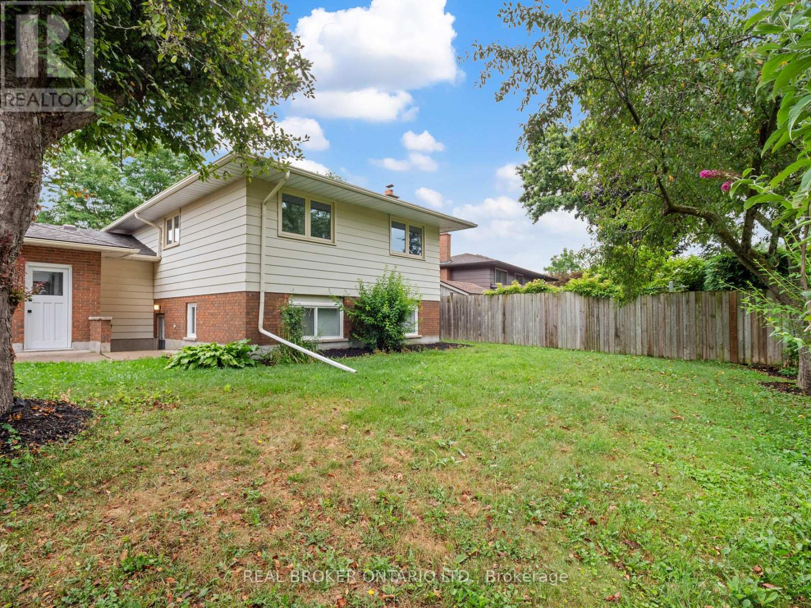 68 Ziraldo Road, St. Catharines (Martindale Pond), Ontario L2N 6T1 - Photo 37 - X13155956