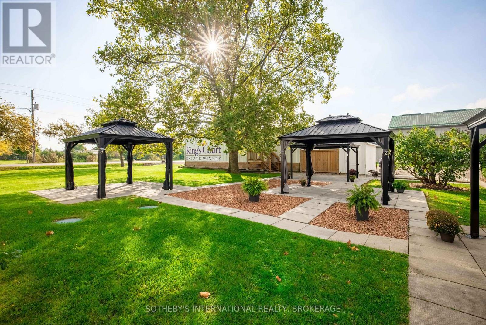 2083 Seventh Street, St. Catharines, Ontario L2R 6P9 - Photo 4 - X13156024