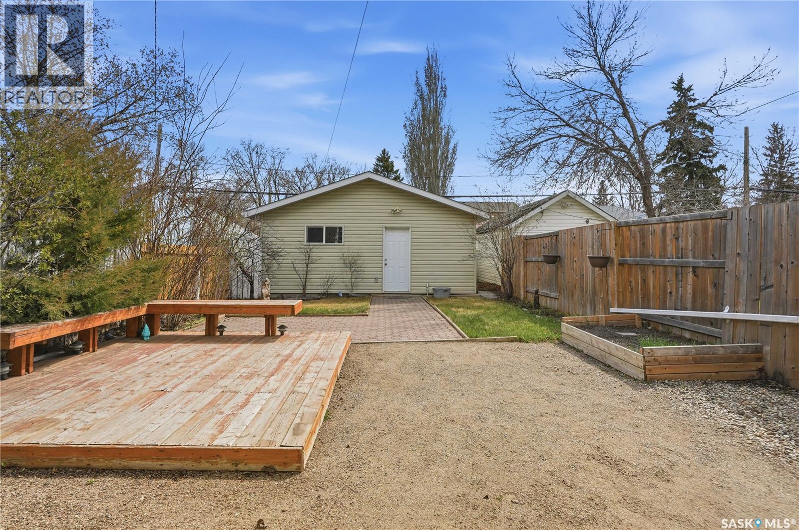 3625 Victoria Avenue, Regina, Saskatchewan  S4T 1M4 - Photo 38 - SK036505