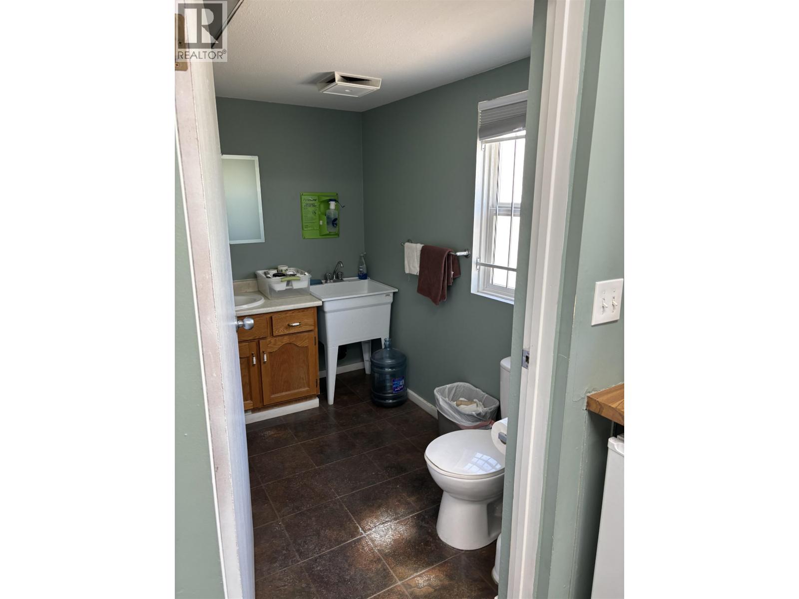 2832 Queensway Street, Prince George, British Columbia V2L 4M5 - Photo 10 - C8078898