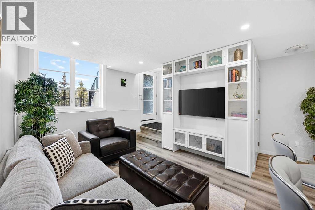 412, 260 Rowley Way NW, Calgary, Alberta  T3L 0H5 - Photo 6 - A2294759