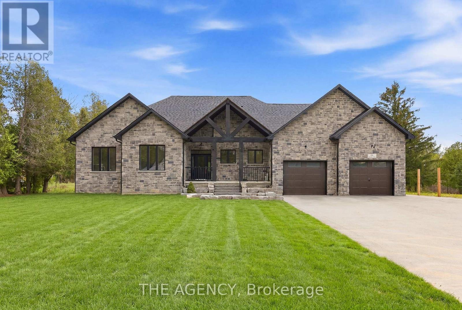 75 Robinson Road, Cambridge, Ontario N1R 5S7 - Photo 2 - X13155390