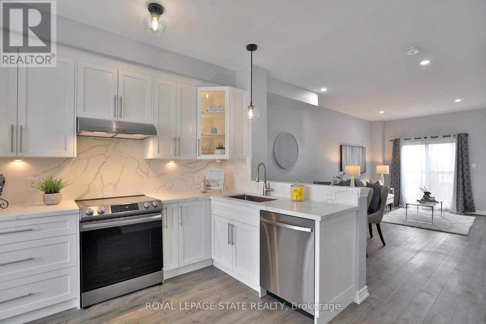 45 Edenrock Drive, Hamilton, Ontario  L8E 5L5 - Photo 2 - X13155444