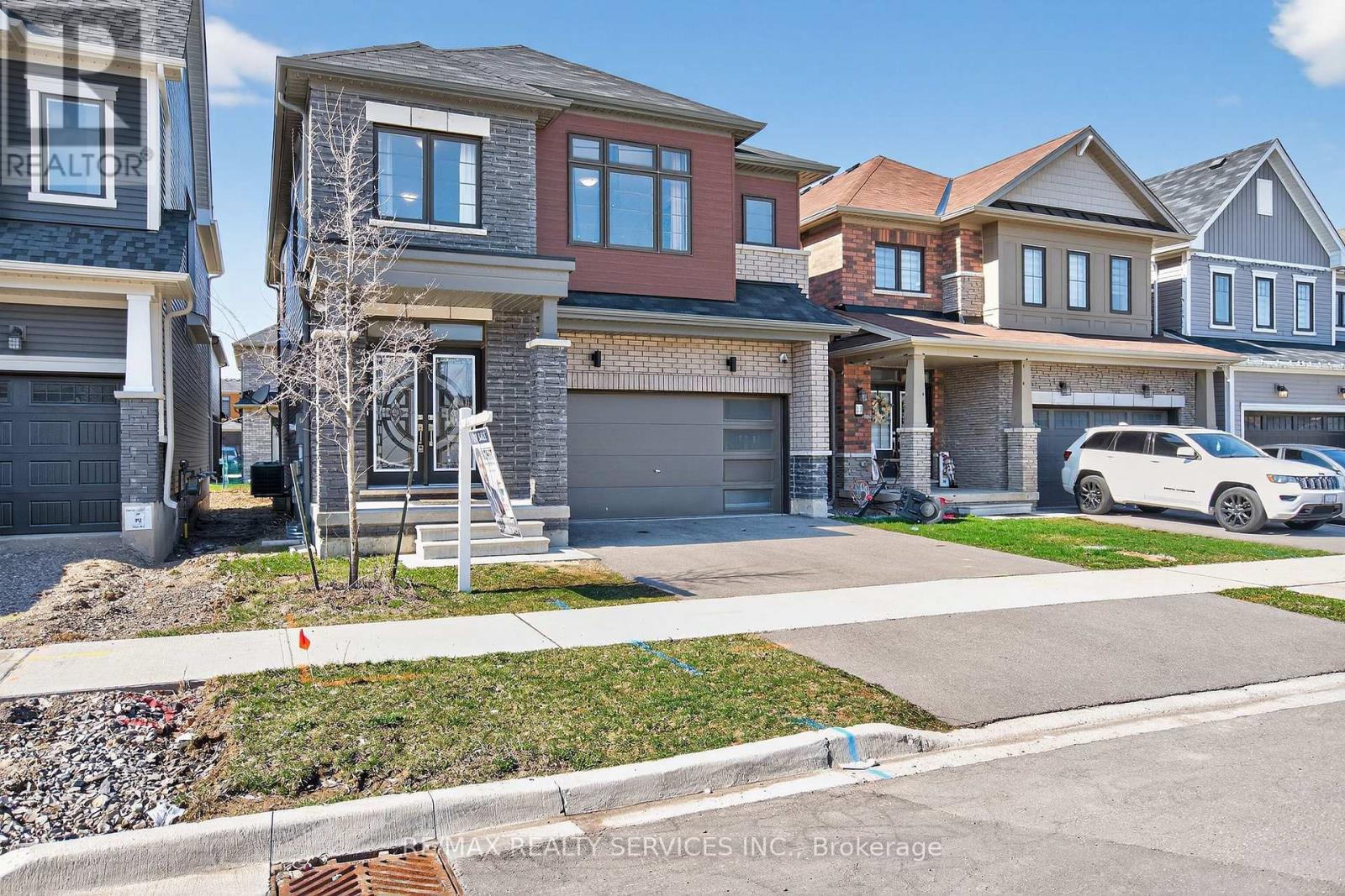 12 Ladd Avenue, Brantford, Ontario  N3T 0S3 - Photo 3 - X13155466