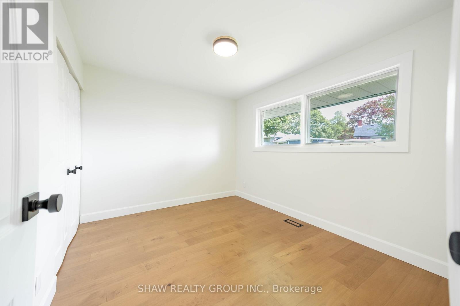 22 Charlotte Crescent, Kitchener, Ontario  N2B 2K3 - Photo 18 - X13155472