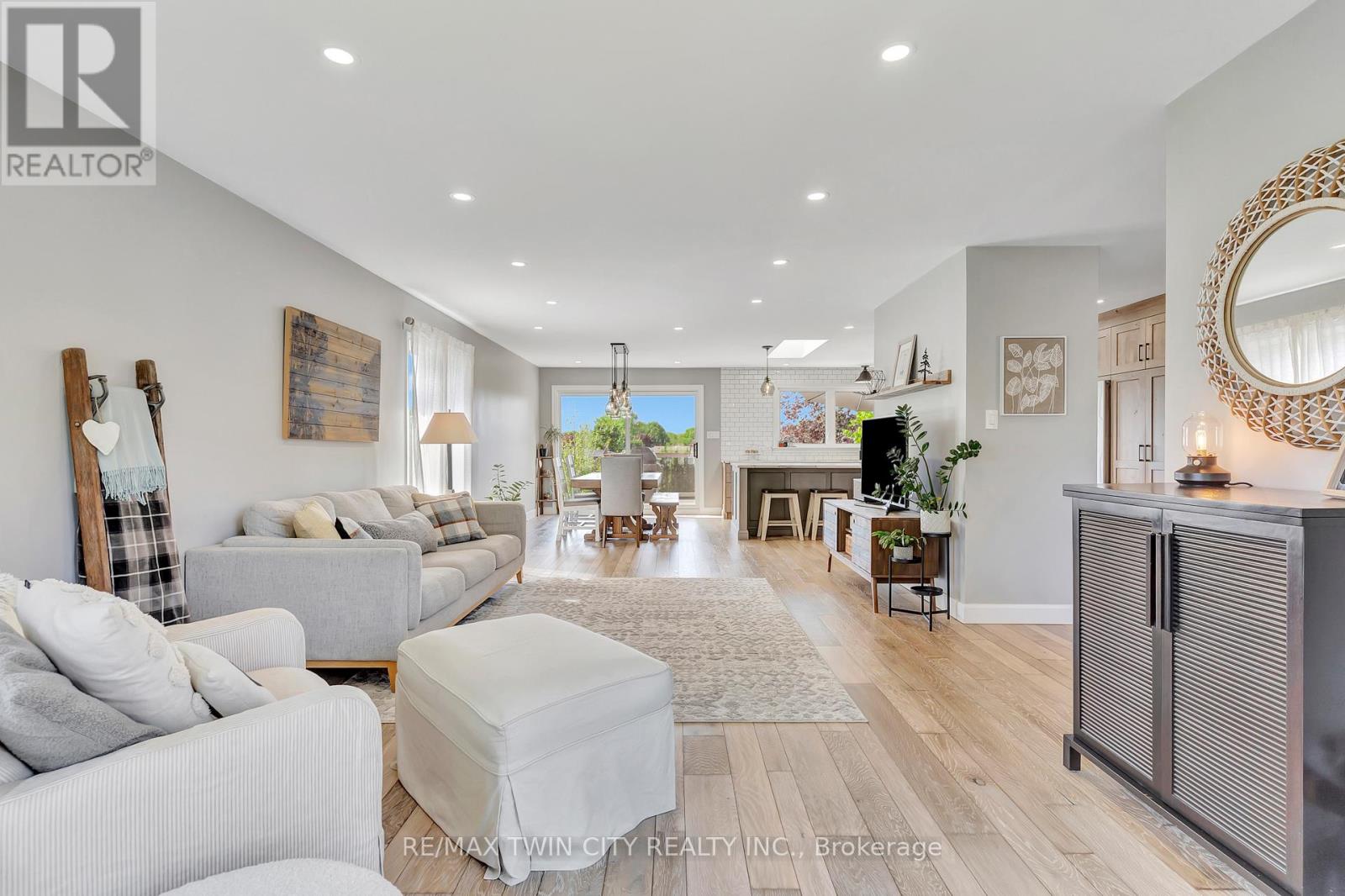 3 Russell Crescent, Brant, Ontario  N0E 1N0 - Photo 4 - X13155576