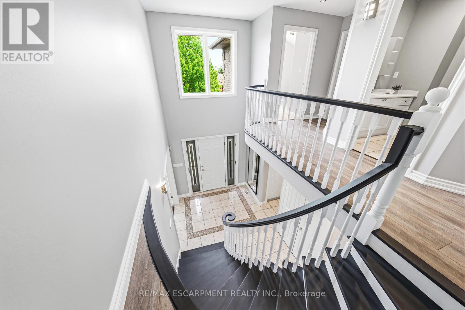 301 Parkwood Crescent, Hamilton, Ontario  L8V 5B5 - Photo 23 - X13155708