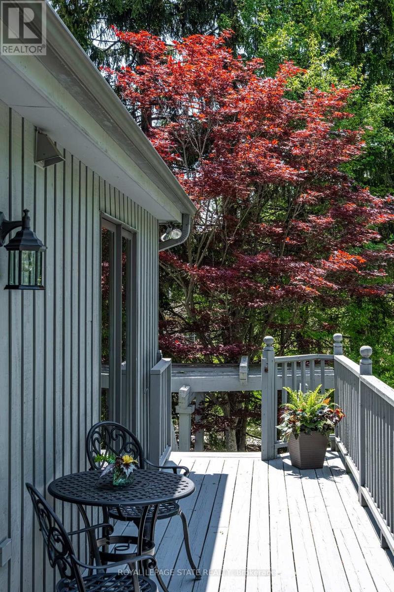 176 Weirs Lane, Hamilton, Ontario L9H 5E1 - Photo 6 - X13155728
