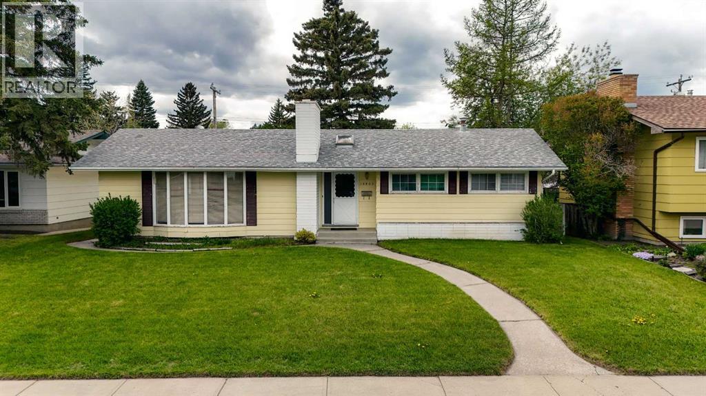10823 Maplecreek Drive SE, Calgary, Alberta