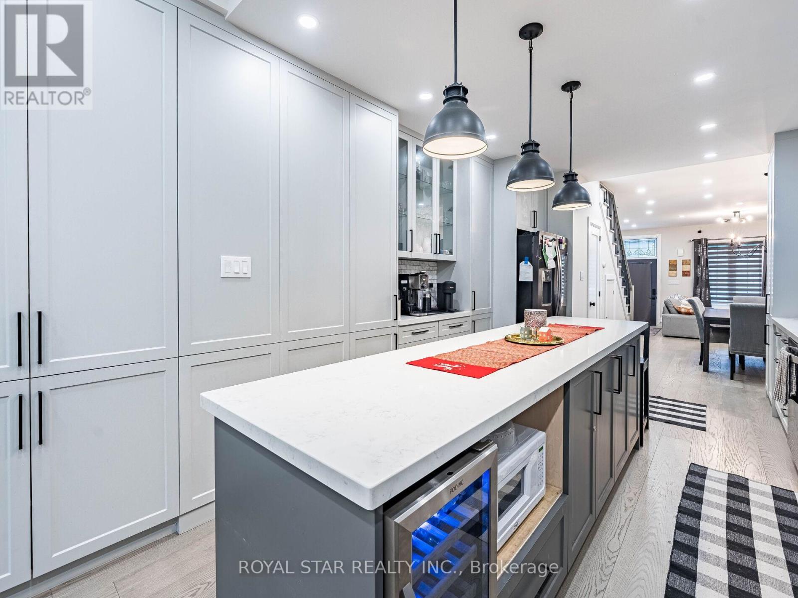 74 Montrose Avenue, Toronto, Ontario M6J 2T7 - Photo 15 - C13155886